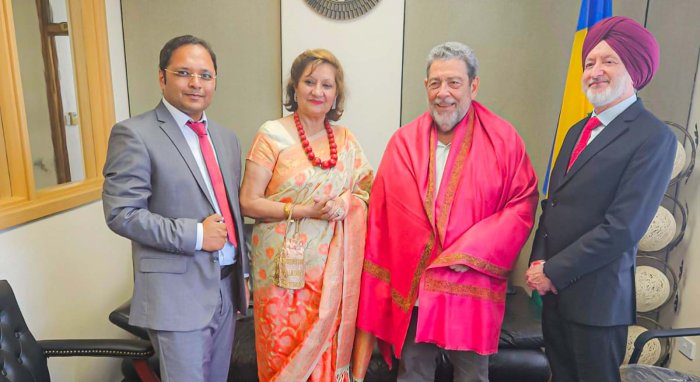 ਦੇਸ਼ ਭਗਤ ਯੂਨੀਵਰਸਿਟੀ ਦੇ ਵਫ਼ਦ ਨੇ ਸੇਂਟ ਵਿਨਸੈਂਟ ਅਤੇ ਗ੍ਰੇਨਾਡਾਈਨਜ਼ ਦੇ ਪ੍ਰਧਾਨ ਮੰਤਰੀ ਨਾਲ ਕੀਤੀ ਮੁਲਾਕਾਤ