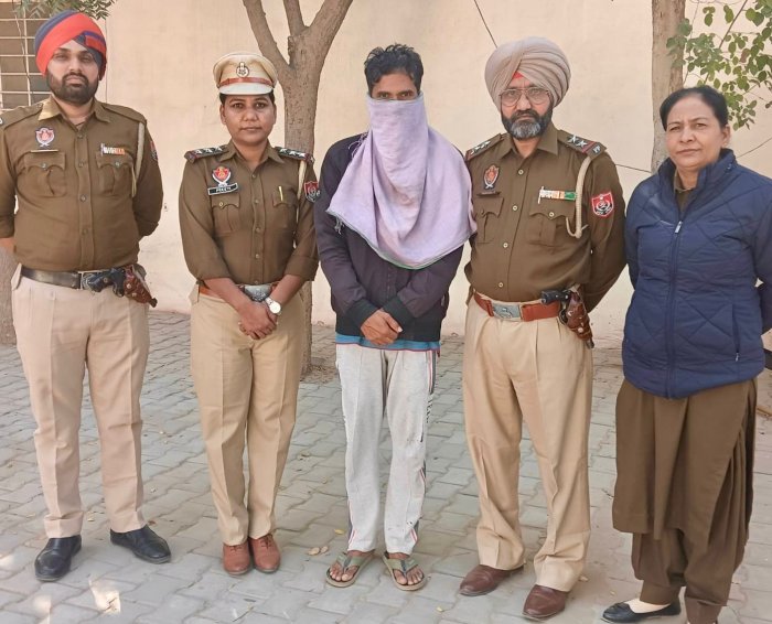 ਭਾਣੋ ਲੰਗਾ ਬੈਂਕ ਨਾਲ 34,92,299 ਰੁਪਏ ਦੀ ਹੇਰਾਫੇਰੀ ਕਰਨ ਦੇ ਦੋਸ਼ ਹੇਠ ਭਗੌੜਾ ਮੈਨੇਜਰ ਵਿਜੀਲੈਂਸ ਬਿਊਰੋ ਵੱਲੋਂ ਗ੍ਰਿਫ਼ਤਾਰ