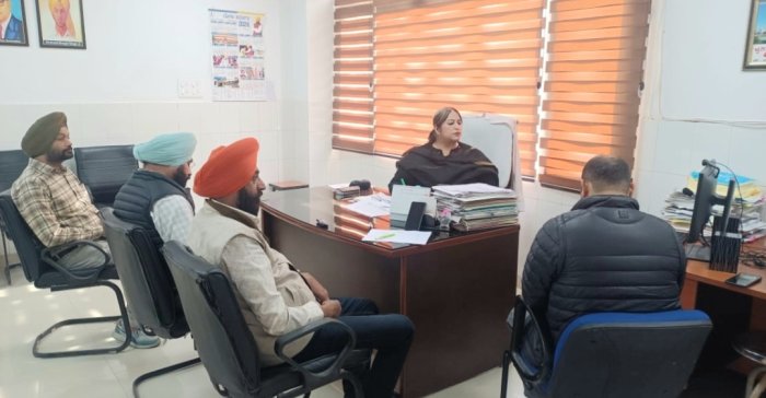 ਮਰੀਜ਼ਾਂ ਨੂੰ ਸਾਰੀਆਂ ਦਵਾਈਆਂ ਹਸਪਤਾਲਾਂ ਦੇ ਅੰਦਰੋਂ ਹੀ ਦਿੱਤੀਆਂ ਜਾਣ – ਸਿਵਲ ਸਰਜਨ