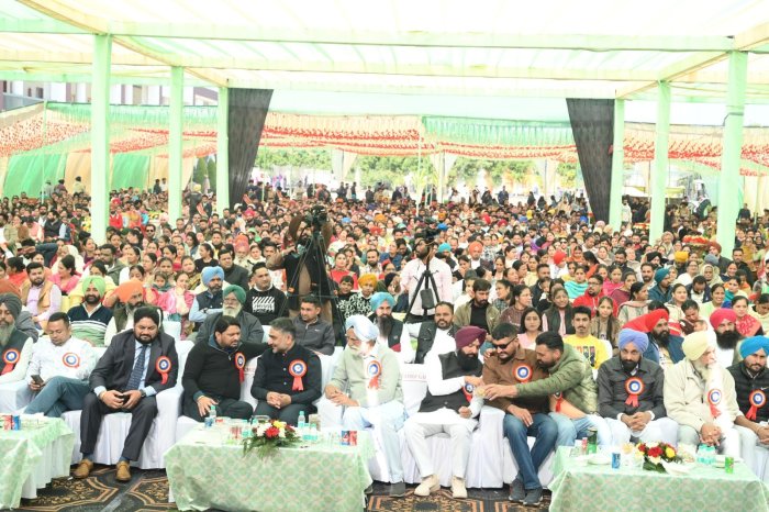 ਦ ਆਕਸਫੋਰਡ ਸਕੂਲ ਆਫ਼ ਐਜ਼ੁਕੇਸ਼ਨ ਦਾ ਸਲਾਨਾ ਸਮਾਰੋਹ ਦਾ ਯਾਦਗਰੀ ਬਣਿਆ ਪਹਿਲਾ ਦਿਨ