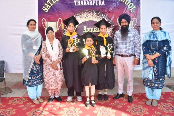 ਸਤਲੁਜ ਪਬਲਿਕ ਸਕੂਲ ਠੱਕਰਪੂਰਾ ‘ ਚ ਨਤੀਜਾ ਐਲਾਨਿਆ