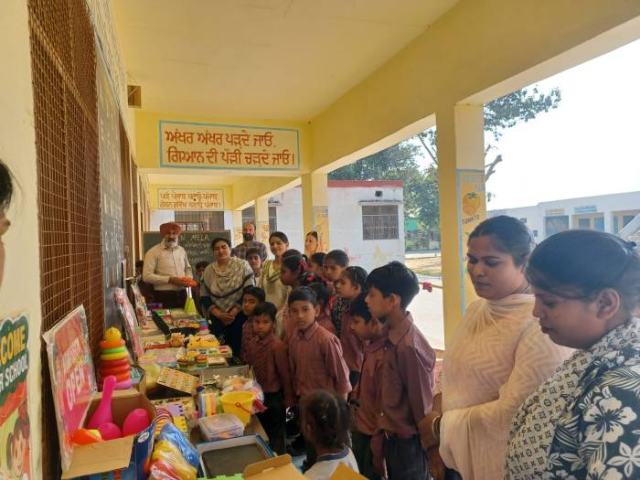 ਮੁਹੱਬਲੀਪੁਰ ਸਕੂਲ ਵਿਖੇ ਬੱਚਿਆਂ ਅੰਦਰ ਮੁਢਲੀ ਸਿੱਖਿਆ ਦੇ ਹੁਨਰ ਨੂੰ ਵਿਕਸਿਤ ਕਰਨ ਲਈ ਐਫ.ਐਲ.ਐਨ. ਮੇਲੇ ਦਾ ਆਯੋਜਨ