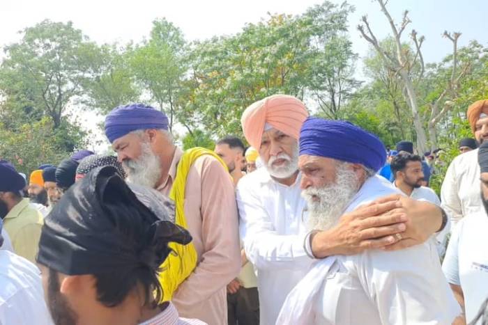 ਸੜਕ ਹਾਦਸੇ ਵਿੱਚ ਆਪਣੀ ਜਾਨ ਗਵਾਉਣ ਵਾਲੇ ਨੌਜਵਾਨ ਨੂੰ ਹਜ਼ਾਰਾਂ ਸੇਜਲ ਅੱਖਾਂ ਨੇ ਦਿੱਤੀ ਅੰਤਿਮ ਵਿਦਾਈ