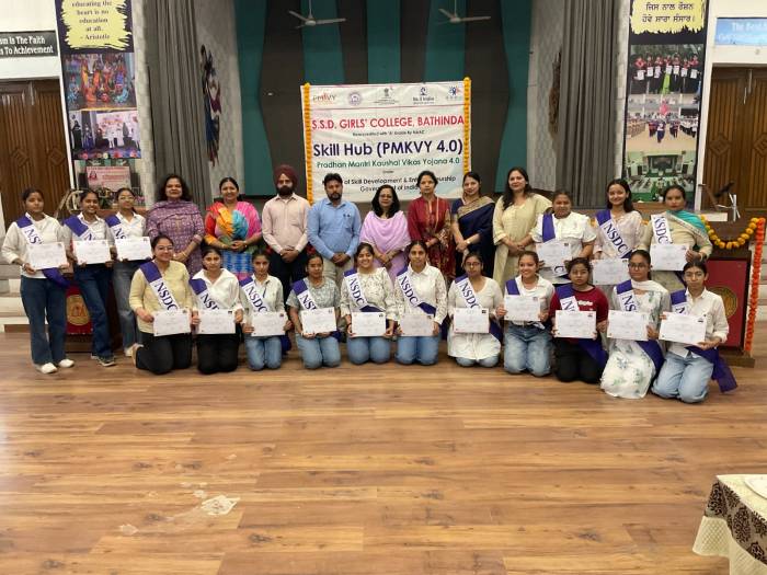 ਐੱਸ.ਐੱਸ. ਡੀ . ਗਰਲਜ਼ ਕਾਲਜ ਬਠਿੰਡਾ ਵਲੋਂ  ਸਕਿੱਲ ਹੱਬ ਗਰੈਜੂਏਟਾਂ ਲਈ ਕਨਵੋਕੇਸ਼ਨ ਆਯੋਜਤ