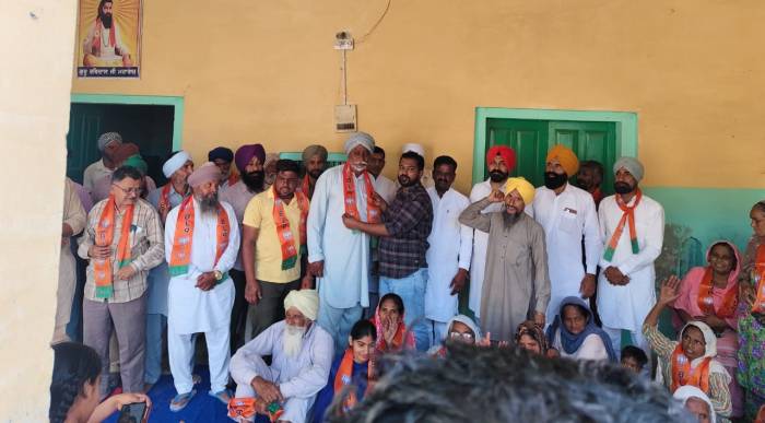 60 ਦੇ ਕਰੀਬ ਪਰਿਵਾਰ ਵੱਖ ਵੱਖ ਪਾਰਟੀਆਂ ਛੱਡ ਭਾਜਪਾ ਵਿੱਚ ਹੋਏ ਸ਼ਾਮਿਲ