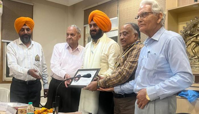 ਰੋਟਰੀ ਕਲੱਬ ਅੰਮ੍ਰਿਤਸਰ ਮਿਡਟਾਊਨ ਨੇ ਨਹਿਰ ਦੇ ਪਾਣੀ ਦੀ ਸਪਲਾਈ ਤੇ ਕਰਵਾਇਆ ਸੈਮੀਨਾਰ:ਹਰਪ੍ਰੀਤ ਸਿੰਘ