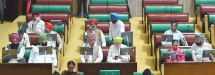 ਵਿਧਾਨਸਭਾ ‘ਚ ਵਿਧਾਇਕ ਧਾਲੀਵਾਲ ਨੇ ਬੁਲੰਦ ਕੀਤੀ ਜੇਸੀਟੀ ਮਿਲ ਦੇ ਸੰਘਰਸ਼ ਕਰ ਰਹੇ ਮਜਦੂਰਾਂ ਦੀ ਆਵਾਜ਼