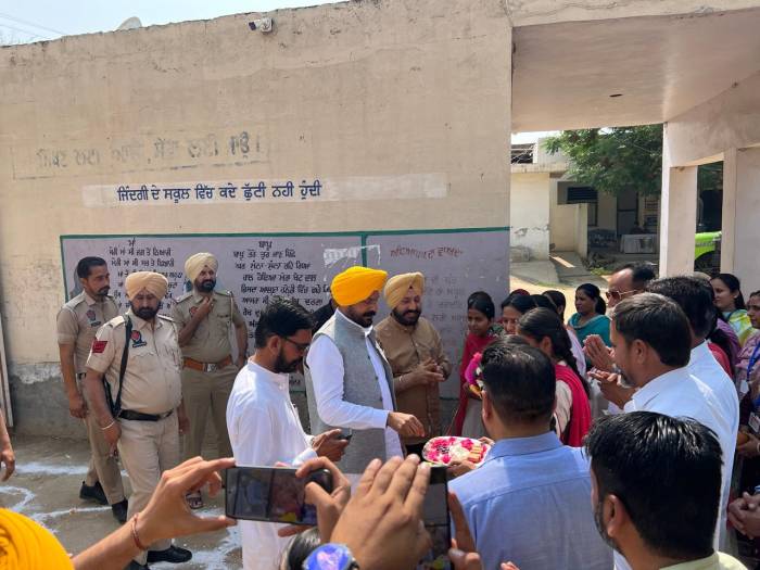 ਸਿੱਖਿਆ ਦੇ ਮਿਆਰ ਨੂੰ ਉੱਚਾ ਚੁੱਕਣ ਲਈ ਪੰਜਾਬ ਸਰਕਾਰ ਪੂਰੀ ਤਰ੍ਹਾਂ ਸੰਜੀਦਾ – ਨਵਦੀਪ ਜੀਦਾ
