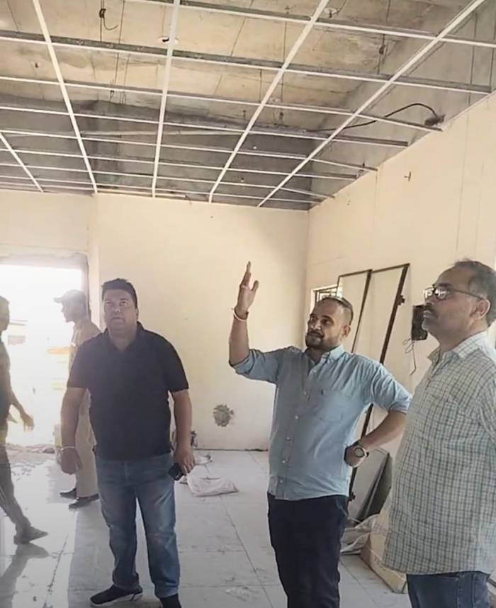 ਪ੍ਰਧਾਨ ਮੋਹਿਤ ਕੁੰਦਰਾ ਨੇ ਕਮਿਊਨਿਟੀ ਸੈਂਟਰ ਦਾ ਦੌਰਾ ਕਰ ਚਲ ਰਹੇ ਕੰਮ ਦਾ ਲਿਆ ਜਾਇਜ਼ਾ