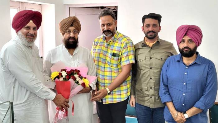 ਚੇਅਰਮੈਨ ਰਾਣਾ ਗੰਡੀਵਿੰਡ ਨੇ ਕੀਤੀ ਪ੍ਰਤਾਪ ਬਾਜਵਾ ਨਾਲ ਮੁਲਾਕਾਤ