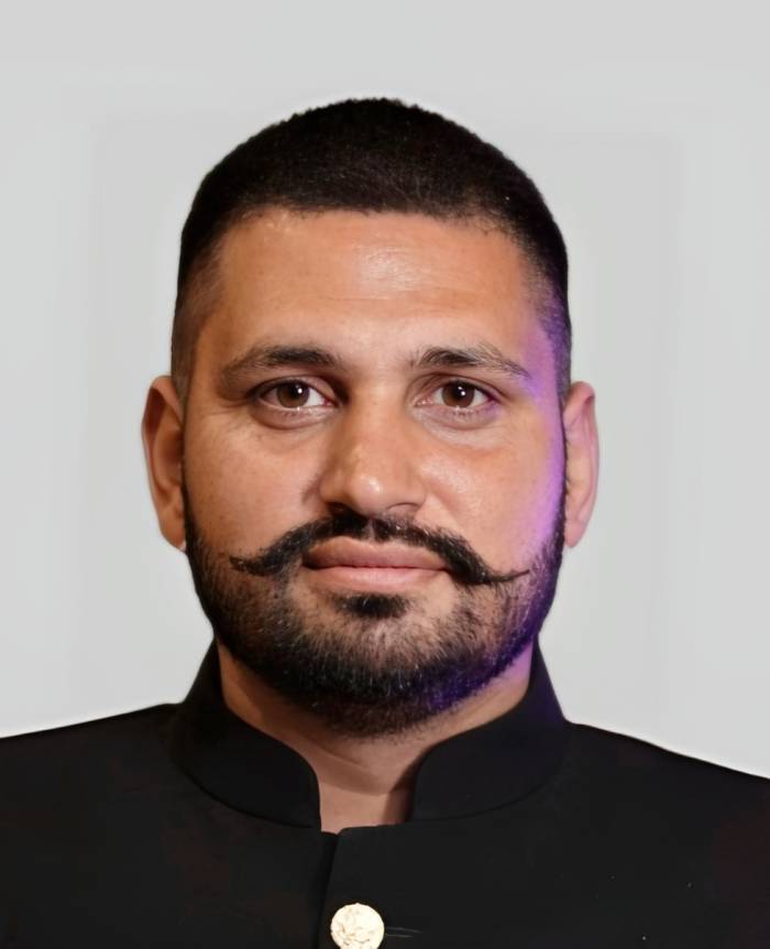 ਰਾਹੁਲ ਗਾਂਧੀ ਇਕ ਬਹੁਤ ਹੀ ਈਮਾਨਦਾਰ ਅਤੇ ਤਜਰਬੇਕਾਰ ਨੇਤਾ: ਵਰੁਣ ਭਾਟੀਆ