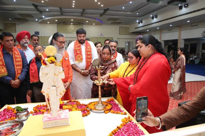 ਜੋਤੀ ਜਾਗਰਤੀ ਸੰਸਥਾਨ ਵੱਲੋਂ ਵਿਸਾਖੀ ਨੂੰ ਸਮਰਪਿਤ ਭੰਡਾਰੇ ਦਾ ਆਯੋਜਨ ਕੀਤਾ