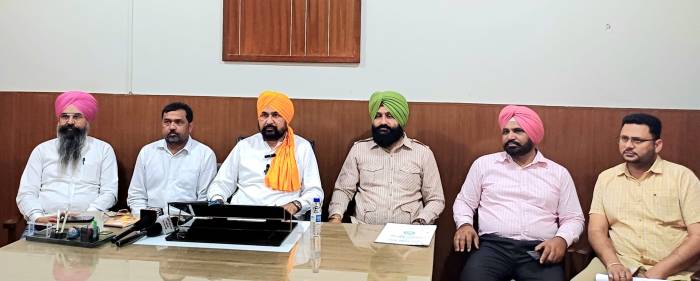 ਕਣਕ ਦੇ ਸੀਜ਼ਨ ਦੌਰਾਨ ਕਿਸਾਨਾਂ ਨੂੰ ਮੰਡੀਆਂ ਵਿੱਚ ਕੋਈ ਮੁਸ਼ਕਲ ਪੇਸ਼ ਨਹੀਂ ਆਉਣ ਦਿੱਤੀ ਜਾਵੇਗੀ :- ਜਰਨੈਲ ਮਨੂੰ