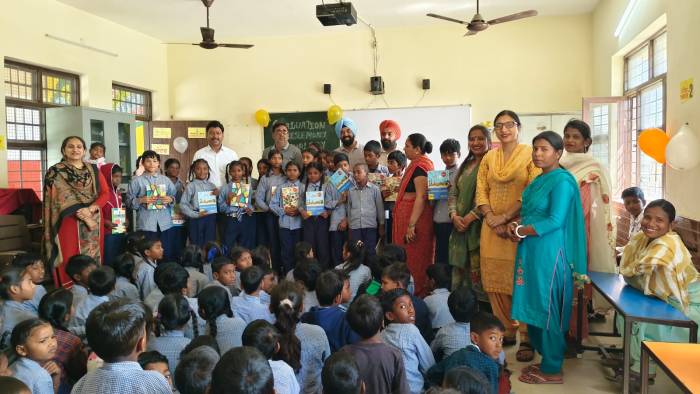 ਸਰਕਾਰੀ ਐਲੀਮੈਂਟਰੀ ਸਮਾਰਟ ਸਕੂਲ ਅੱਲਾਦਾਦ ਚੱਕ ਵਿਖੇ ਗ੍ਰੈਜੂਏਸ਼ਨ ਸੈਰਾਮਨੀ ਤੇ ਮੈਗਾ ਮਾਪੇ ਅਧਿਆਪਕ ਮਿਲਣੀ ਦਾ ਆਯੋਜਨ