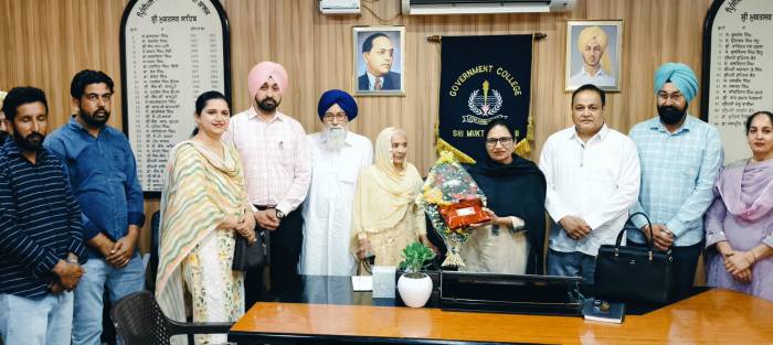 ਡਾ. ਜਗਜੀਵਨ ਕੌਰ ਨੇ ਪ੍ਰਿੰਸੀਪਲ ਵਜੋਂ ਸਰਕਾਰੀ ਕਾਲਜ, ਸ੍ਰੀ ਮੁਕਤਸਰ ਸਾਹਿਬ ਦਾ ਕਾਰਜਭਾਰ ਸੰਭਾਲਿਆ