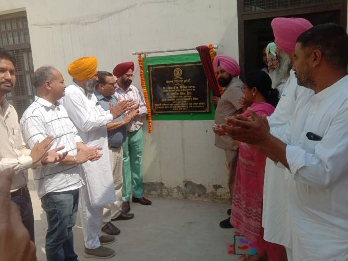 ਸਿੱਖਿਆ ਕ੍ਰਾਂਤੀ ਤਹਿਤ ਵਿਧਾਇਕ ਵੱਲੋਂ ਗੋਨਿਆਣਾ ਹਾਈ ਅਤੇ ਪ੍ਰਾਇਮਰੀ ਸਰਕਾਰੀ ਸਕੂਲਾਂ ਦੇ ਨਵੇਂ ਬਣੇ ਕਮਰਿਆਂ ਦਾ ਉਦਘਾਟਨ