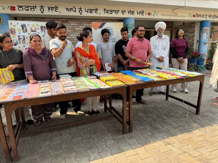 ਕਿਤਾਬਾਂ ਗਿਆਨ ਦਾ ਅਥਾਹ ਭੰਡਾਰ ਹਨ ਇਹ ਸਾਨੂੰ ਚੰਗੀ ਜ਼ਿੰਦਗੀ ਦੀ ਸੇਧ ਦੇਣ ਦੇ ਨਾਲ ਜਿਉਣ ਦਾ ਰਾਹ ਦਿਖਾਉਣ ਵਿੱਚ ਵੀ  ਹੁੰਦੀਆਂ ਹਨ ਸਹਾਈ-ਜ਼ਿਲਾ ਭਾਸ਼ਾ ਅਫਸਰ