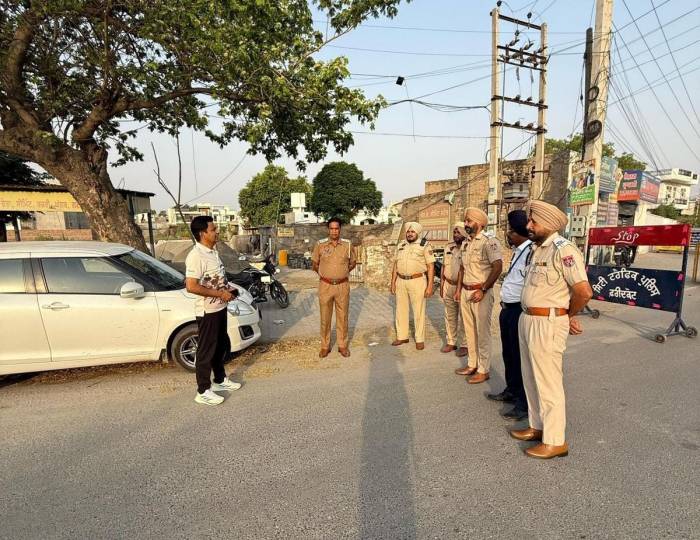 ਕਣਕ ਸੀਜ਼ਨ ਦੌਰਾਨ ਸ੍ਰੀ ਮੁਕਤਸਰ ਸਾਹਿਬ ਪੁਲਿਸ ਵੱਲੋਂ ਵਿਸ਼ੇਸ਼ ਟਰੈਫਿਕ ਰੂਟ ਪਲਾਨ ਜਾਰੀ — SSP ਡਾ. ਅਖਿਲ ਚੌਧਰੀ IPS .