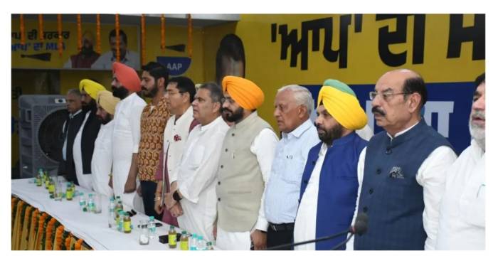 ਸੰਜੀਵ ਅਰੋੜਾ ਦੇ ਪ੍ਰਚਾਰ ਦਫ਼ਤਰ ਦਾ ਉਦਘਾਟਨ; ਲੁਧਿਆਣਾ ਪੱਛਮੀ ਵਿੱਚ ‘ਆਪ ‘ ਨੇ ਚੋਣ ਮੁਹਿੰਮ ਕੀਤੀ ਸ਼ੁਰੂ