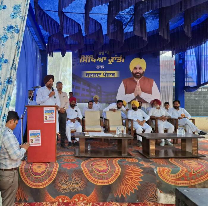 ਪੰਜਾਬ ਸਿੱਖਿਆ ਕ੍ਰਾਂਤੀ ਨਾਲ ਬਦਲਦਾ ਪੰਜਾਬ’ ਮੁਹਿੰਮ ਤਹਿਤ ਹਲਕਾ ਵਿਧਾਇਕ ਕਾਕਾ ਬਰਾੜ ਨੇ ਵੱਖ-ਵੱਖ ਸਕੂਲਾਂ ਵਿੱਚ ਵਿਕਾਸ ਪ੍ਰਾਜੈਕਟਾਂ ਦੀ ਕੀਤੀ ਸ਼ੁਰੂਆਤ