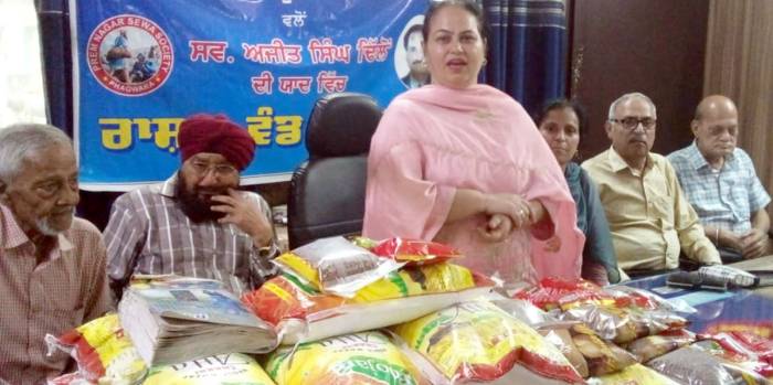 ਪ੍ਰੇਮ ਨਗਰ ਸੇਵਾ ਸੋਸਾਇਟੀ ਵੱਲੋਂ ਖੇੜਾ ਰੋਡ ‘ਤੇ 161ਵਾਂ ਮਾਸਿਕ ਰਾਸ਼ਨ ਵੰਡ ਸਮਾਗਮ ਕਰਵਾਇਆ ਗਿਆ।