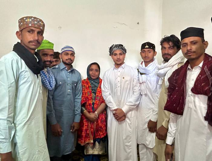 ਕੈਬਨਿਟ ਮੰਤਰੀ ਡਾ. ਬਲਜੀਤ ਕੌਰ ਨੇ ਈਦ-ਉੱਲ-ਫ਼ਿਤਰ ਮੌਕੇ ਕਾਦਰੀ ਜਾਮਾ ਮਸਜਿਦ ਮਲੋਟ ਵਿਖੇ ਲਗਵਾਈ ਹਾਜ਼ਰੀ