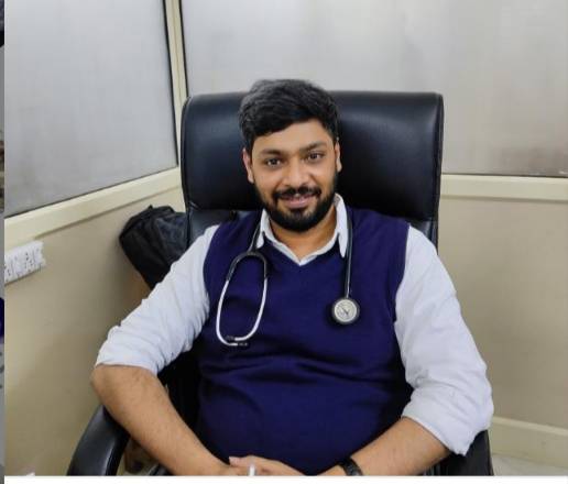 ਰੱਬ ਦਾ ਦੂਜਾ ਰੂਪ ਹੁੰਦੇ ਹਨ ਡਾਕਟਰ ਵਾਲੀ ਕਹਾਵਤ ਨੂੰ ਸੱਚ ਸਾਬਤ ਕਰਦੇ ਹਨ ਡਾਕਟਰ ਦੇਵਨ ਮਿੱਤਲ