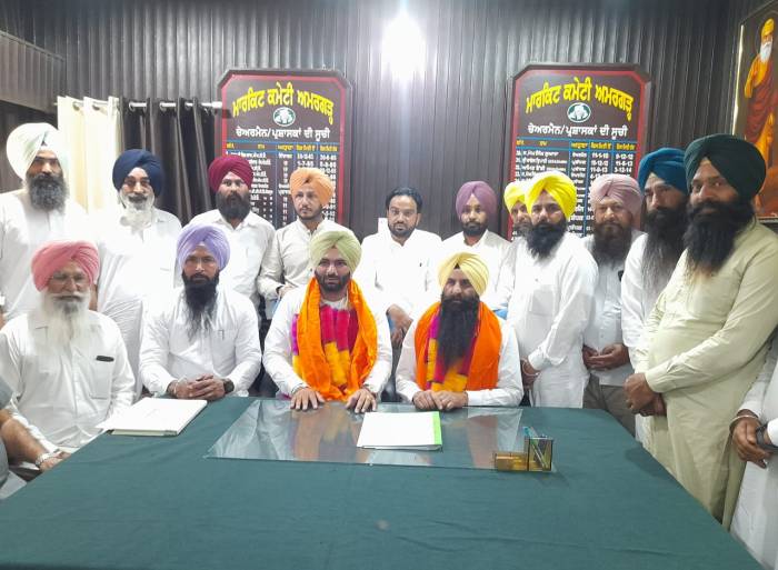 ਮਾਰਕੀਟ ਕਮੇਟੀ ਅਮਰਗੜ੍ਹ   ਦੇ ਚੇਅਰਮੈਨ ਵਜੋਂ ਹਰਪ੍ਰੀਤ ਸਿੰਘ ਹੈਪੀ ਨੰਗਲ ਨੇ ਅਹੁਦਾ ਸੰਭਾਲਿਆ
