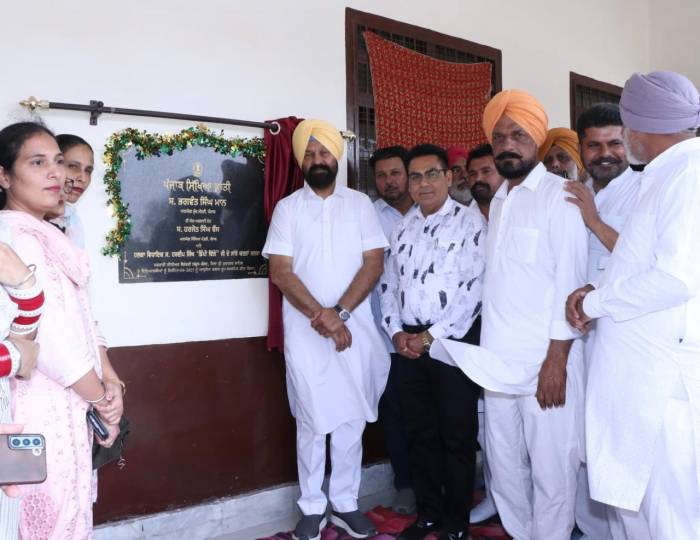 ਗਿੱਦੜਬਾਹਾ ਦੇ ਸਕੂਲਾਂ ਅੰਦਰ ਸਿੱਖਿਆ ਕ੍ਰਾਂਤੀ ਹੇਠ 67 ਲੱਖ 26 ਹਜ਼ਾਰ ਰੁਪਏ ਦੇ ਪ੍ਰੋਜੈਕਟਾਂ ਦੇ ਕੀਤੇ ਉਦਘਾਟਨ