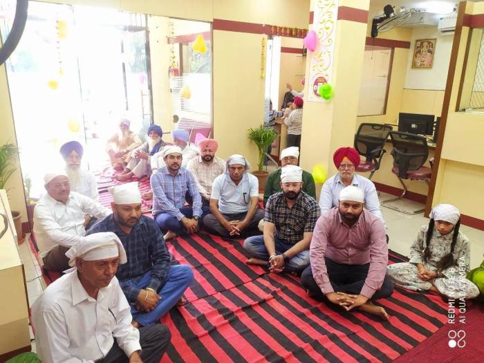 ਪੰਜਾਬ ਨੈਸ਼ਨਲ ਬੈਂਕ ਸ਼ਾਖਾ ਬੱਸੀ ਪਠਾਣਾਂ ਵਿਖੇ ਸੁਖਮਨੀ ਸਾਹਿਬ ਦਾ ਪਾਠ ਕਰਵਾਇਆ