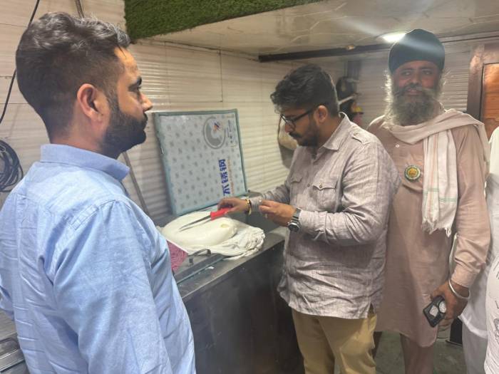 ਮਿਲਾਵਟੀ ਦੁੱਧ ਅਤੇ ਪਨੀਰ ਵੇਚਣ ਵਾਲਿਆਂ ਦੀ ਖੈਰ ਨਹੀਂ: ਅਸਿਸਟੈਂਟ ਫੂਡ ਕਮਿਸ਼ਨਰ :ਰਾਜਿੰਦਰਪਾਲ ਸਿੰਘ 