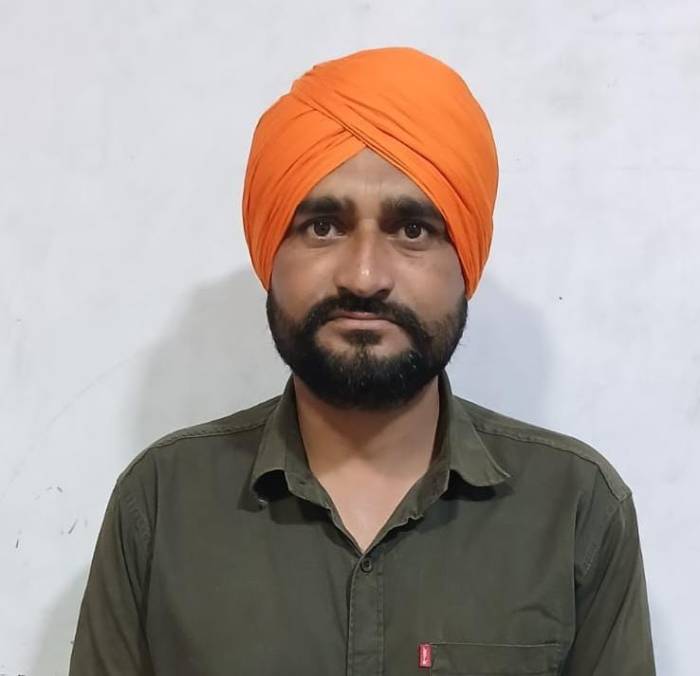 ਮਜ਼ਦੂਰ ਦਿਵਸ ਵਾਲੇ ਦਿਨ ਪੁਲਿਸ ਵੱਲੋਂ ਮਜ਼ਦੂਰ ਆਗੂ ਗੋਰਾ ਮੱਤਾ ਨੂੰ ਪੁਲਿਸ ਥਾਣੇ ਚ ਜਲੀਲ ਕਰਨ ਦਾ ਦੋਸ਼