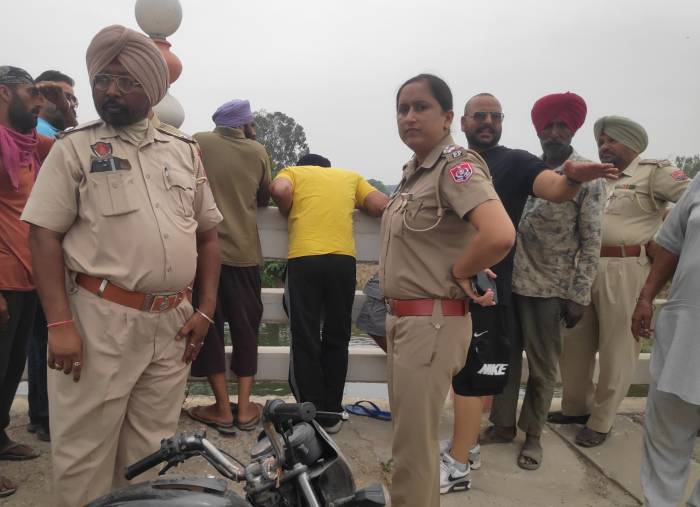 25 ਸਾਲਾਂ ਨੌਜਵਾਨ ਨੇ ਵੇਈਂ ਨਦੀ ‘ਚ ਮਾਰੀ ਛਾਲ 