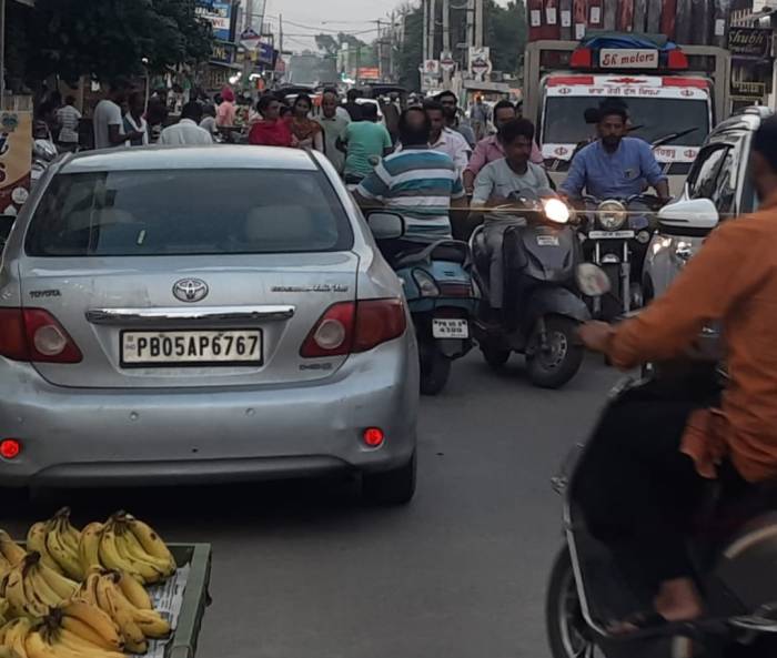 ਛਾਉਣੀ ਚ ਬੇਤਰੀਬੇ ਵਾਹਨਾਂ ਨੂੰ ਲਗਾਉਣ ਨੂੰ ਲੈ ਕੇ ਜਲਦ ਹੀ ਟ੍ਰੈਫਿਕ ਸਮੱਸਿਆ ਦਾ ਹੱਲ ਕੀਤਾ ਜਾਵੇਗਾ-ਸੀ ਉ ਕੰਟੋਨਮੈਂਟ ਬੋਰਡ