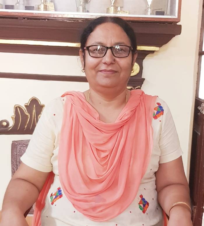 ਗਰਮੀਆਂ ਦੀਆਂ ਛੁੱਟੀਆਂ ਤੋਂ ਬਾਅਦ ‘ਆਓ ਸਕੂਲ ਚੱਲ੍ਹੀਏ’ ਜਸ਼ਨ ਮਨਾਇਆ ਜਾਵੇ : ਨੀਲਮ ਰਾਣੀ