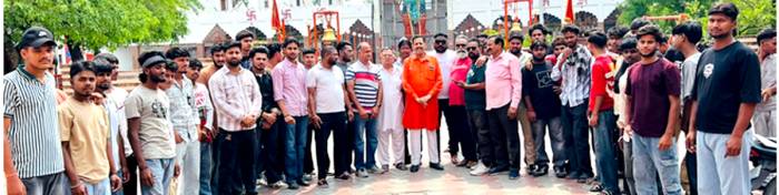 ਅਖਿਲ ਭਾਰਤੀ ਹਿੰਦੂ ਸੁਰੱਖਿਆ ਕਮੇਟੀ ਨੇ ਬਲੂ ਸਟਾਰ ਦੇ ਸ਼ਹੀਦਾਂ ਨੂੰ ਸ਼ਰਧਾਂਜਲੀ ਭੇਟ ਕੀਤੀ