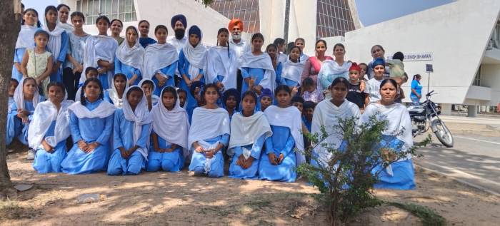 ਅਕਾਲ ਸੀਨੀਅਰ ਸੈਕੰਡਰੀ ਸਕੂਲ ਬਹਾਦਰਪੁਰ ਵਿਖੇ ਸਮਰ ਕੈਂਪ ਲਗਾਉਣ ਵਾਲੇ ਬੱਚਿਆਂ ਦਾ ਇੱਕ ਦਿਨ ਦਾ ਟੂਰ ਲਿਜਾਇਆ ਗਿਆ 