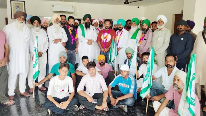 ਬੀਕੇਯੂ ਰਾਜੇਵਾਲ ਦੀ ਹੋਈ ਹੰਗਾਮੀ ਮੀਟਿੰਗ