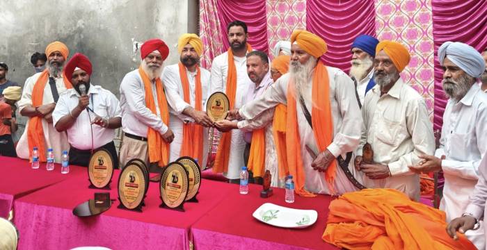 ਗੁਮਟਾਲਾ ਕਲੋਨੀ ਲੁਹਾਰਕਾ ਰੋਡ ਵਿਖੇ 200 ਕੇ ਵੀ ਏ ਟਰਾਂਸਫਾਰਮਰ ਲਗਾਇਆ