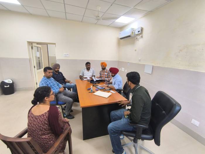 ਨੋਡਲ ਅਫ਼ਸਰ ਵੱਲੋਂ ਗੋਲੇਵਾਲਾ ਆਮ ਆਦਮੀ ਕਲੀਨਿਕ ਦੀ ਕੀਤੀ ਗਈ ਚੈਕਿੰਗ