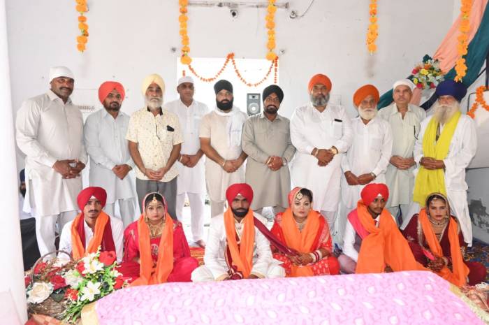 ਜੋੜ ਮੇਲੇ ਦੇ ਦੂਜੇ ਦਿਨ ਪ੍ਰਬੰਧਕ ਕਮੇਟੀ ਵੱਲੋਂ ਲੋੜਵੰਦ ਲੜਕੀਆਂ ਦੇ ਵਿਆਹ ਕੀਤੇ ਗਏ