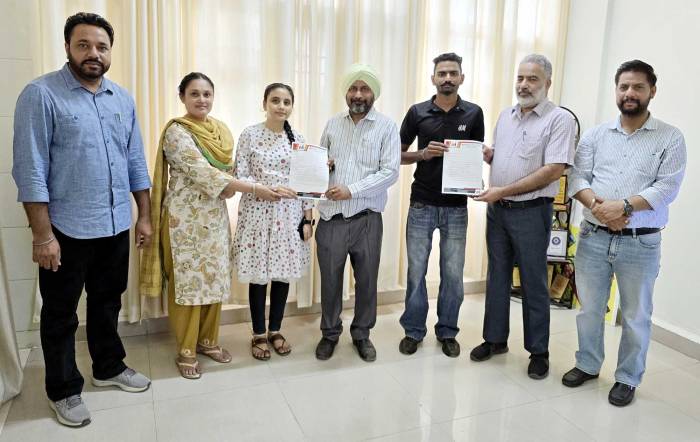 ਸਰਕਾਰੀ ਬਹੁਤਕਨੀਕੀ ਕਾਲਜ ਵਿਖੇ ਦੋ ਵਿਦਿਆਰਥੀਆਂ ਦੀ ਨੌਕਰੀ ਲਈ ਹੋਈ ਚੋਣ