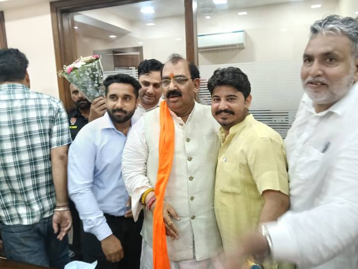 ਅਸ਼ਵਨੀ ਸ਼ਰਮਾ ਵਲੋਂ ਭਾਜਪਾ ਦੇ ਕਾਰਜਕਾਰੀ ਪ੍ਰਧਾਨ ਵਜੋਂ ਸੇਵਾ ਸੰਭਾਲਣ ਮੌਕੇ ਰਾਜਨ ਨਾਰੰਗ ਨੇ ਦਿੱਤੀ ਵਧਾਈ