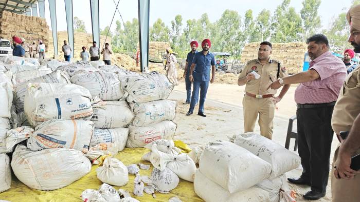 ਐਨ.ਡੀ.ਪੀ.ਐਸ ਐਕਟ ਦੇ 44 ਵੱਖ-ਵੱਖ ਕੇਸਾਂ ਦਾ ਮਾਲ ਮੁਕੱਦਮਾ ਕਮੇਟੀ ਮੈਂਬਰਾਂ ਦੀ ਹਾਜ਼ਰੀ ’ਚ ਪਾਰਦਰਸ਼ੀ ਢੰਗ ਨਾਲ ਨਸ਼ਟ