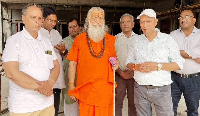 ਗੁਰੂ ਪੂਰਨਿਮਾ ਉਤਸਵ ਦੀ ਸਮਾਪਤੀ ਮਗਰੋਂ ਸ਼ਰਧਾਲੂਆਂ ਨੇ ਮੁਕਤਸਰ ਤੋਂ ਸਵਾਮੀ ਜੀ ਮਹਾਰਾਜ ਨੂੰ ਭਾਵੁਕ ਪਲਾਂ ਚ ਦਿੱਤੀ ਵਿਦਾਈ