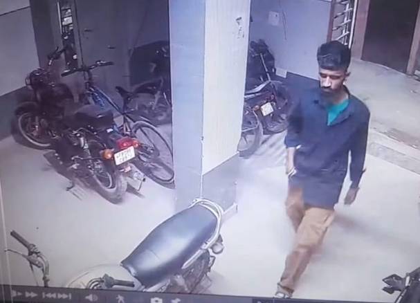 ਪੁਲਿਸ ਨੇ ਚੋਰੀ ਦੇ ਮੋਟਰਸਾਇਕਲ ਸਮੇਤ 2 ਨੌਜਵਾਨਾਂ ਨੂੰ ਕੀਤਾ ਕਾਬੂ