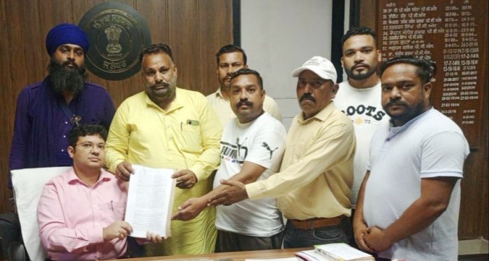 ਧਰਮਪੁਰਾ ਬਟਾਲਾ ਵਿੱਚ ਸਤਿਗੁਰੂ ਕਬੀਰ ਮੰਦਰ ਨੂੰ ਪ੍ਰਸ਼ਾਸਨ ਵੱਲੋਂ ਢਾਹ ਦਿੱਤੇ ਜਾਣ ਤੋਂ ਬਾਅਦ ਹੁਣ ਇਹ ਮਾਮਲਾ ਜਲੰਧਰ ਵਿੱਚ ਵੀ ਸਾਹਮਣੇ ਆਇਆ ਹੈ