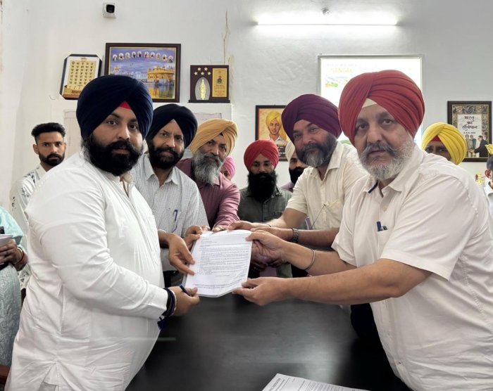 ਪ੍ਰਿੰਸੀਪਲਜ਼  ਐਸੋਸੀਏਸ਼ਨ ਆਫ਼ ਐਡ ਐਫੀਲੀਏਟਿਡ ਕਾਲਜਿਜ਼ ਪੰਜਾਬ ਦੇ ਵਫਦ ਨੇ ਸਿੱਖਿਆ ਮੰਤਰੀ ਹਰਜੋਤ ਸਿੰਘ ਬੈਂਸ ਨੂੰ ਮੰਗ ਪੱਤਰ ਸੌਂਪਿਆ