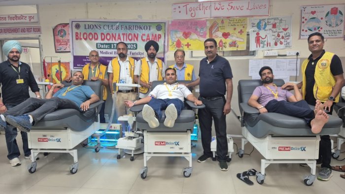 ਲਾਇਨਜ਼ ਕਲੱਬ ਫ਼ਰੀਦਕੋਟ ਨੇ ਲਗਾਇਆ ਗੁਰੂ ਗੋਬਿੰਦ ਸਿੰਘ ਮੈਡੀਕਲ ਹਸਪਤਾਲ ’ਚ ਖੂਨਦਾਨ ਕੈਂਪ