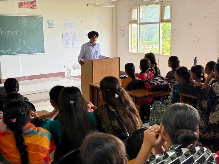 ਬੇਬੇ ਨਾਨਕੀ ਯੂਨੀਵਰਸਿਟੀ ਕਾਲਜ, ਵਿੱਚ ਆਈ ਆਈ ਸੀ  ਦੇ ਤਹਿਤ ਇੰਡਕਸ਼ਨ ਲੈਕਚਰ ਦਾ ਆਯੋਜਨ